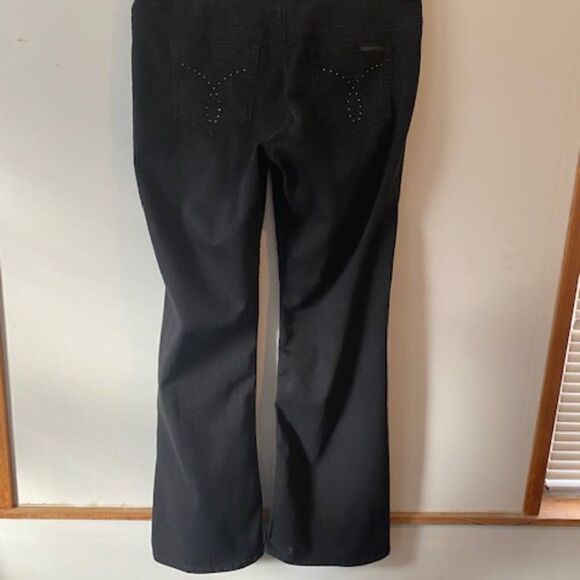Calvin Klein Black 5 pocket distressed wide leg denims, size 33/16 - Picture 2 of 3